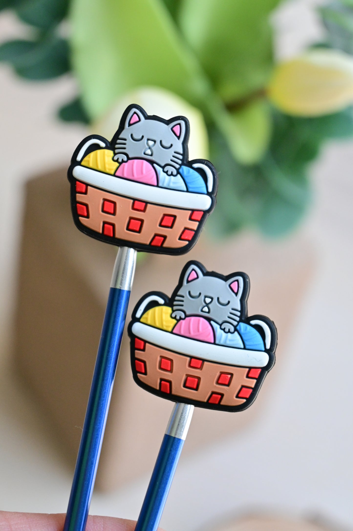 Topes para Agujas "Gatito en Cesto"